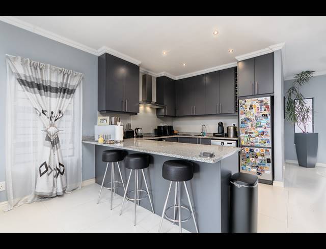 3 BEDROOM FREESTANDING FOR SALE IN PARKLANDS